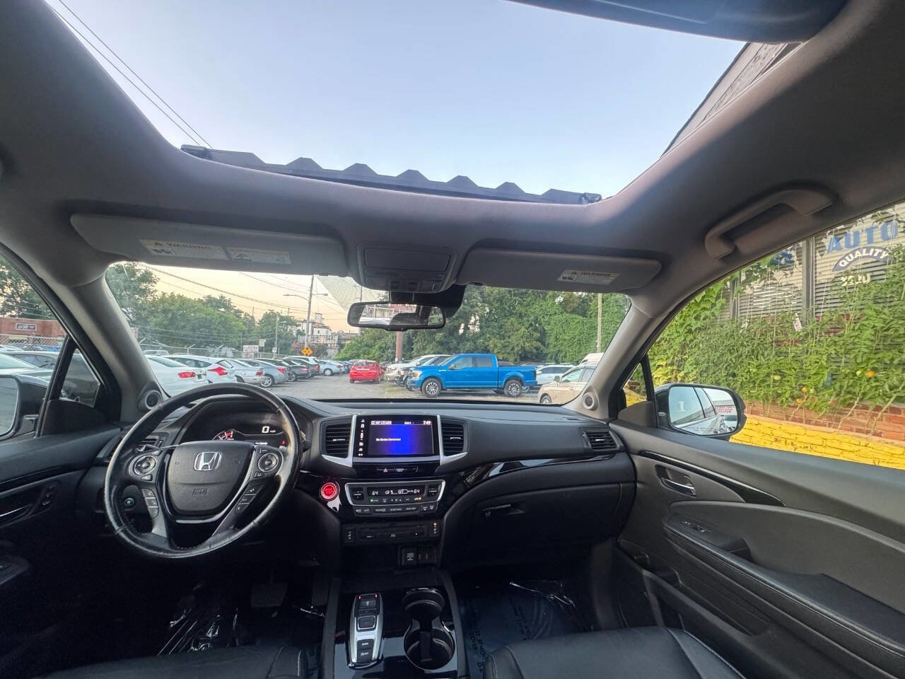 Used 2018 Honda Pilot Touring image 22