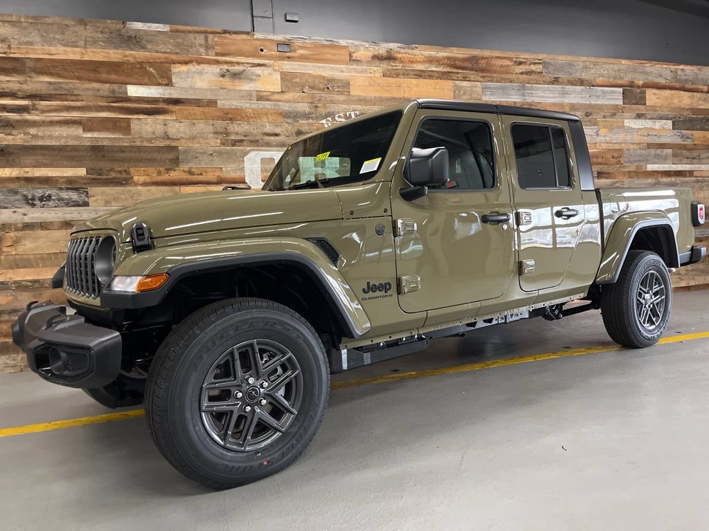 New 2026 Jeep Gladiator Sport AWD/4WD image 17