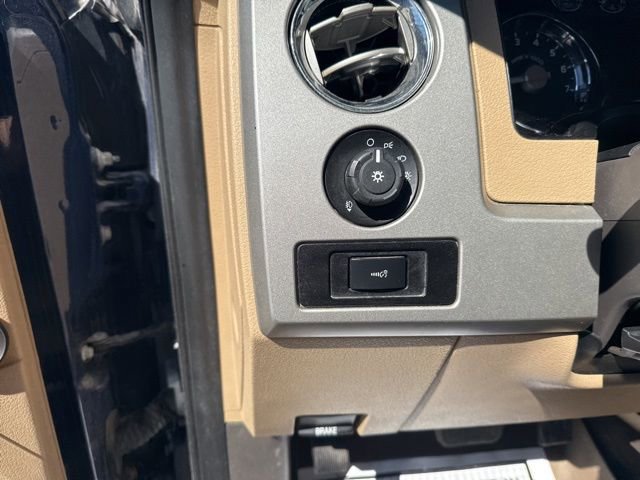 Used 2012 Ford F150 Lariat w/ Lariat Chrome Pkg image 13