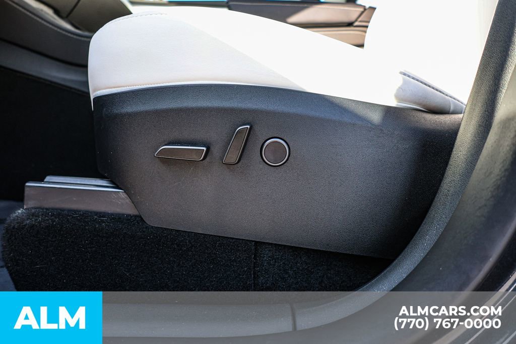 Used 2024 Tesla Model Y Long Range image 27