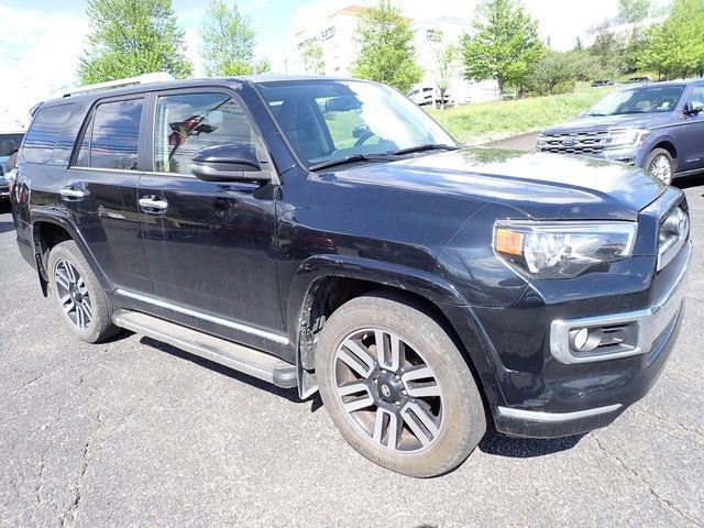 Used 2018 Toyota 4Runner Limited AWD/4WD image 8