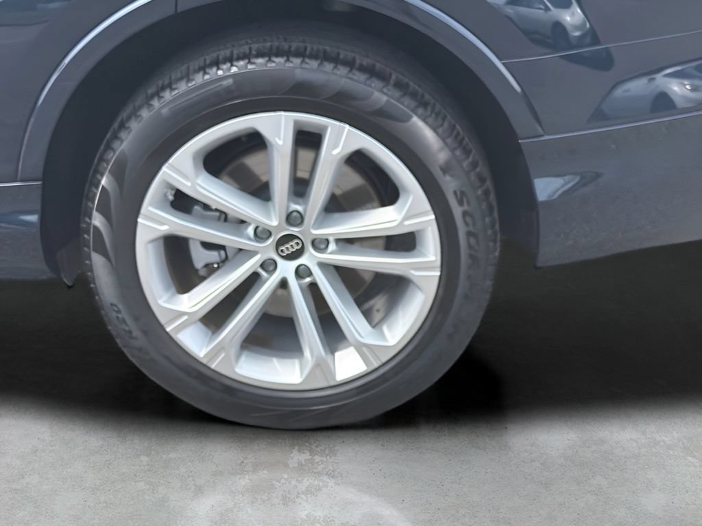 Used 2025 Audi Q7 3.0T Premium Plus AWD/4WD image 9