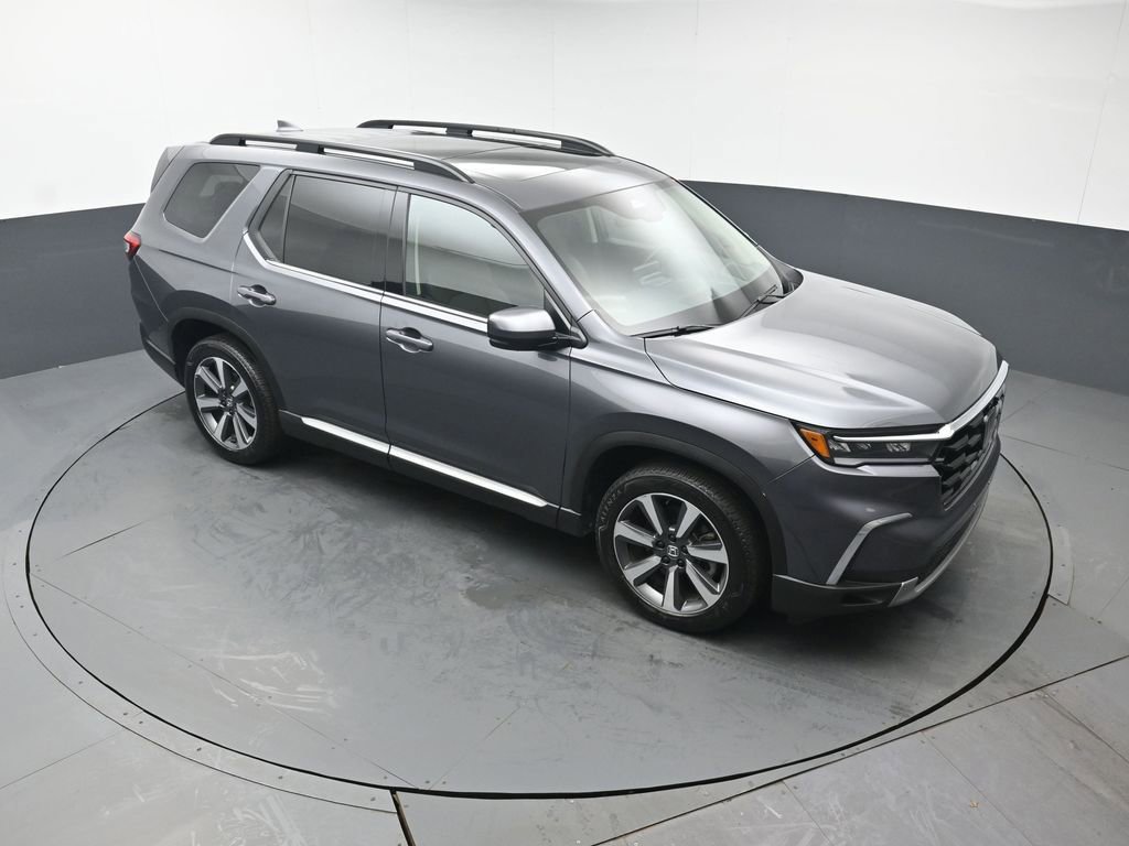 Used 2025 Honda Pilot Elite image 43