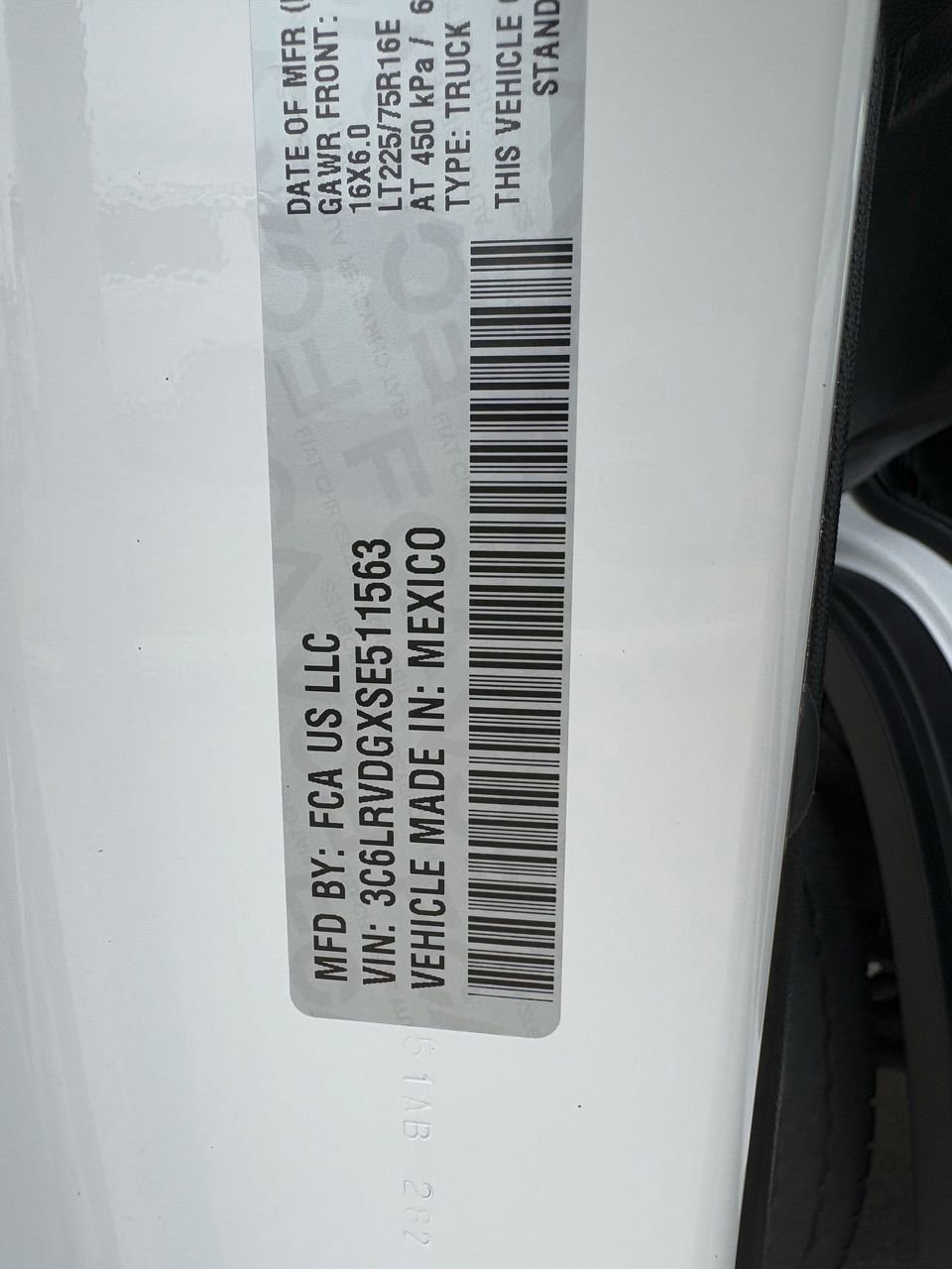 Used 2025 RAM ProMaster 2500 w/ Convenience Group image 27