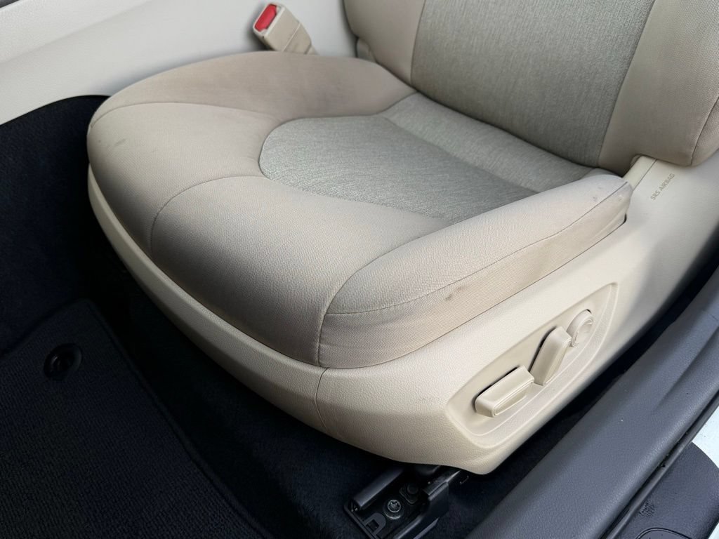 Used 2023 Toyota Camry LE FWD image 25
