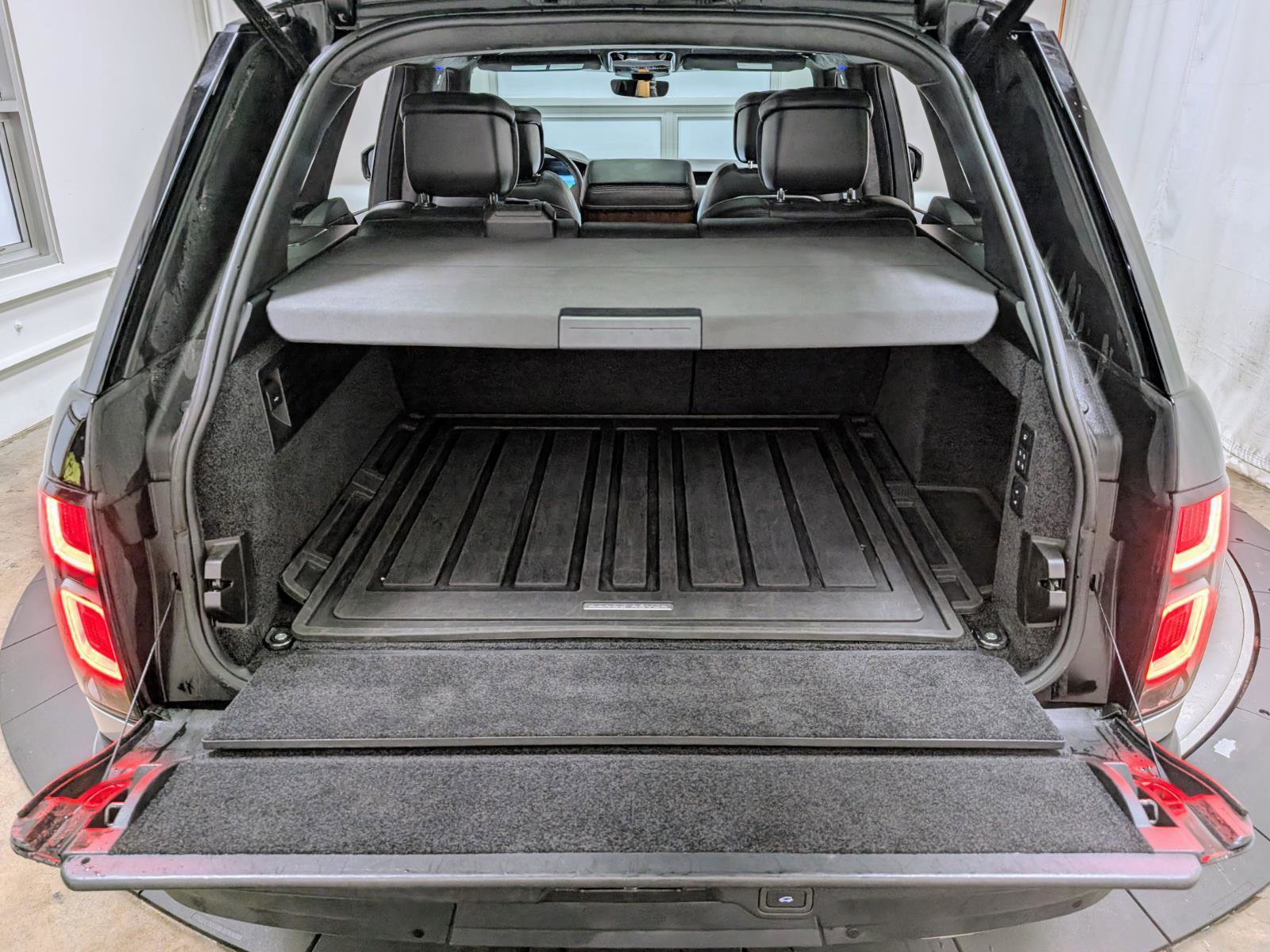 Used 2022 Land Rover Range Rover Autobiography image 22