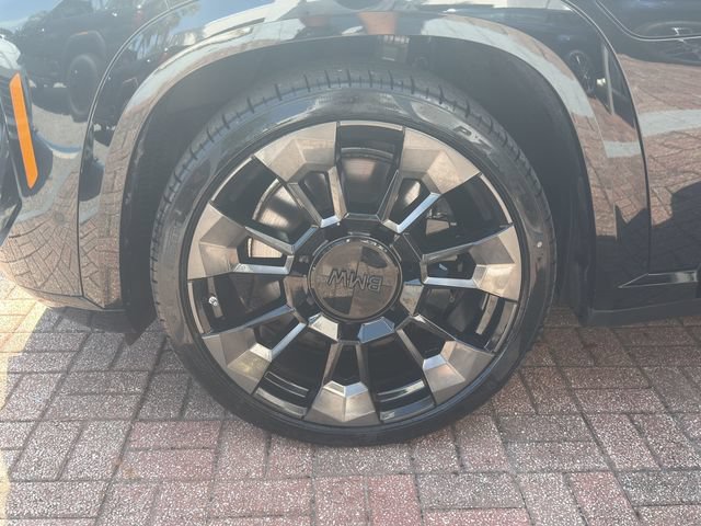 Used 2023 BMW XM AWD/4WD image 7