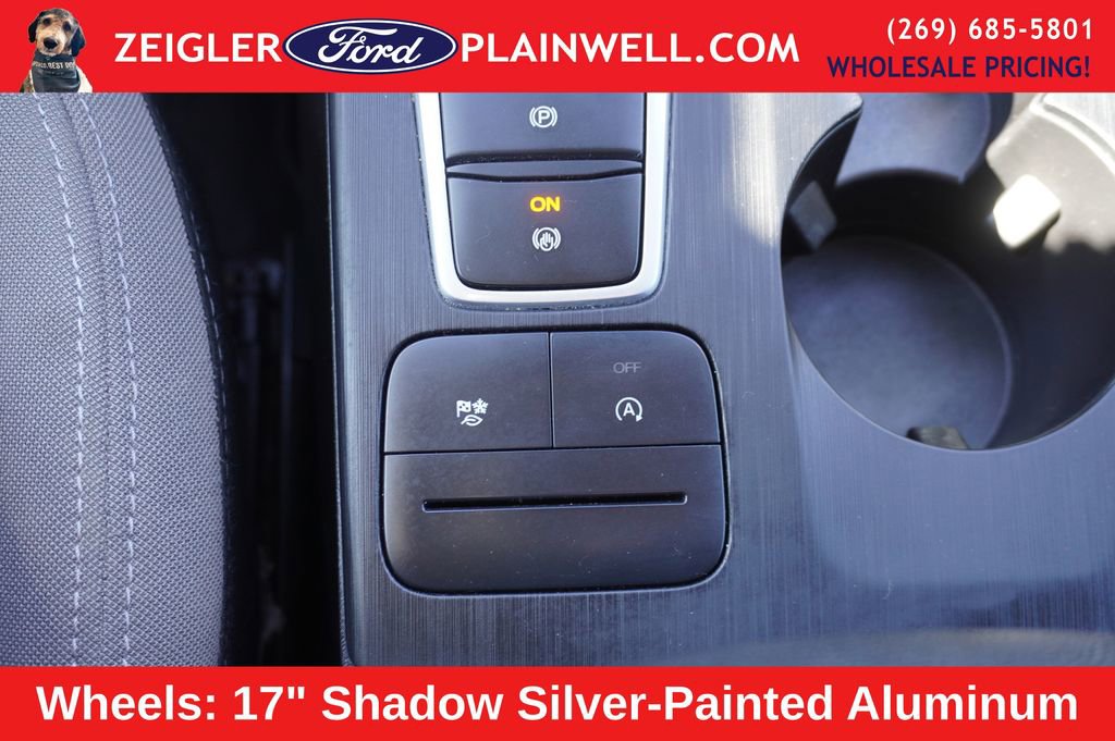 Used 2022 Ford Escape SE w/ Cold Weather Package image 22