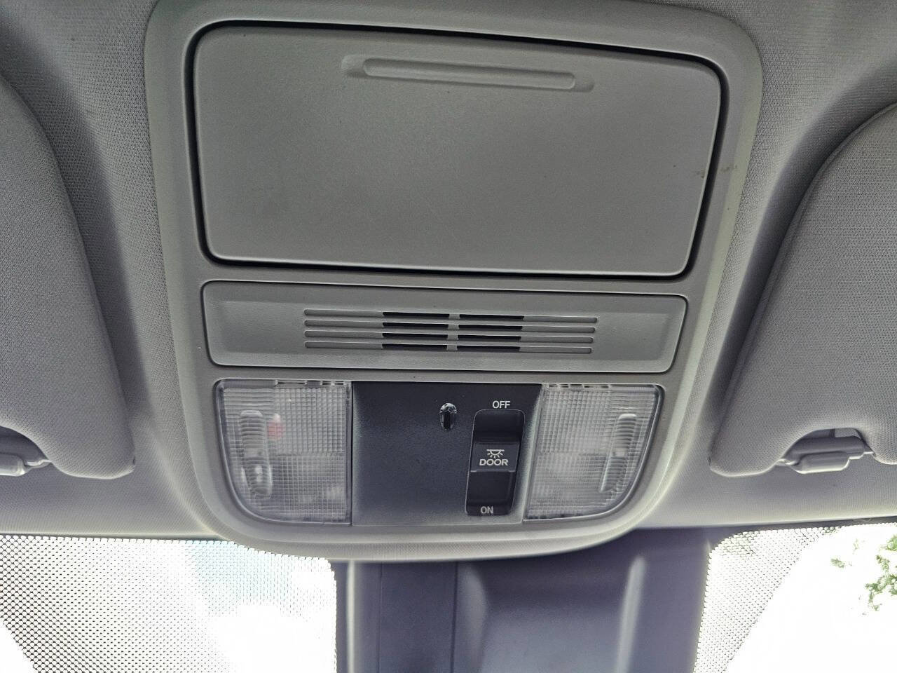 Used 2019 Honda Odyssey EX image 24