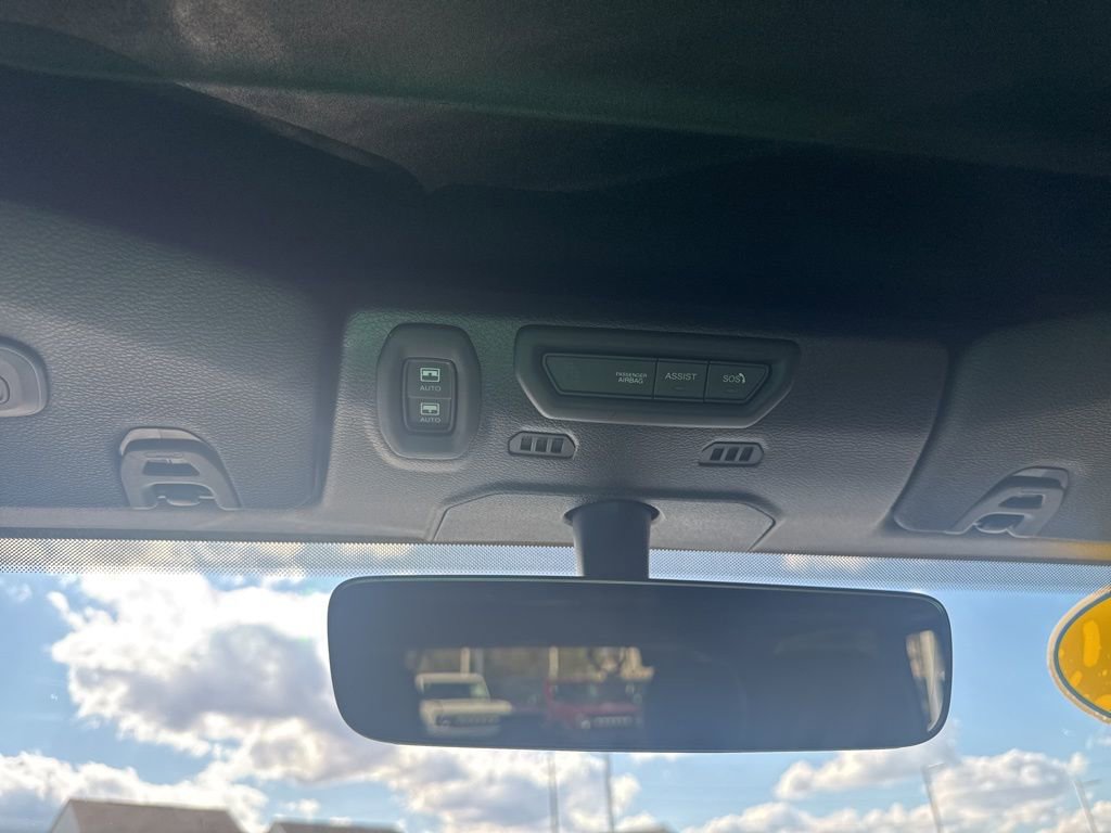 Used 2021 Jeep Wrangler Unlimited Sahara image 37