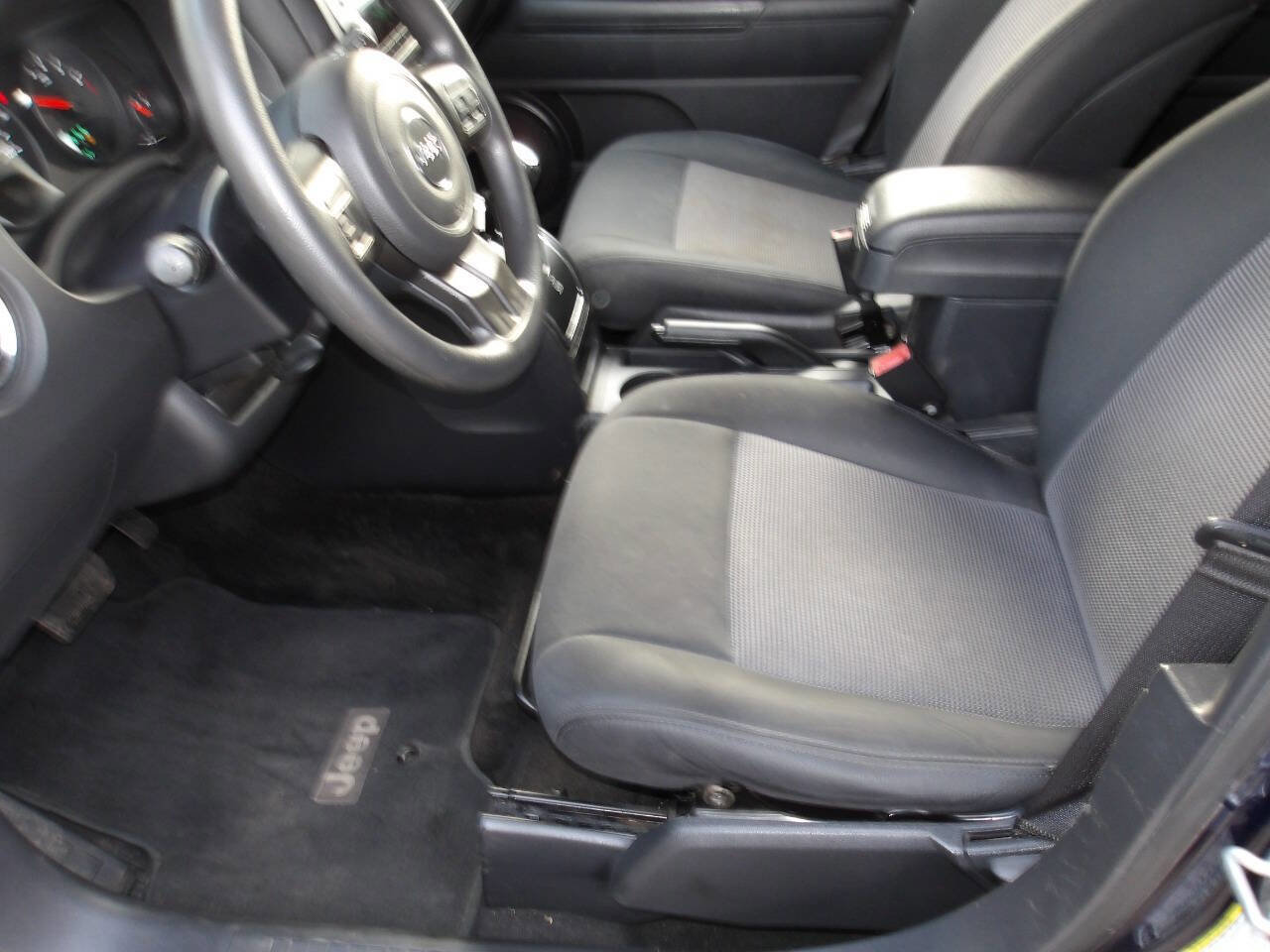 Used 2013 Jeep Patriot Sport w/ PWR Value Group image 5