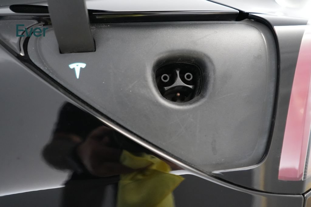 Used 2018 Tesla Model 3 Mid Range RWD image 10
