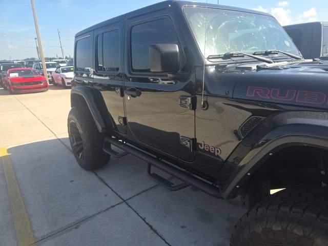 Used 2023 Jeep Wrangler Unlimited Rubicon AWD/4WD image 5
