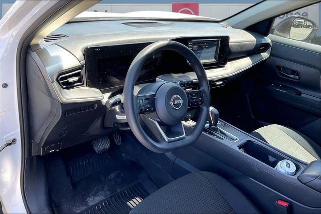 Used 2025 Nissan Kicks S AWD/4WD image 17