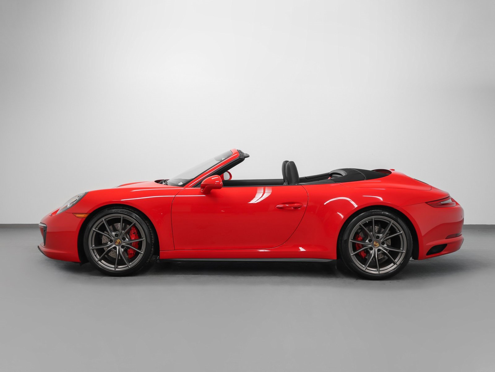 Certified 2017 Porsche 911 Carrera 4S image 2