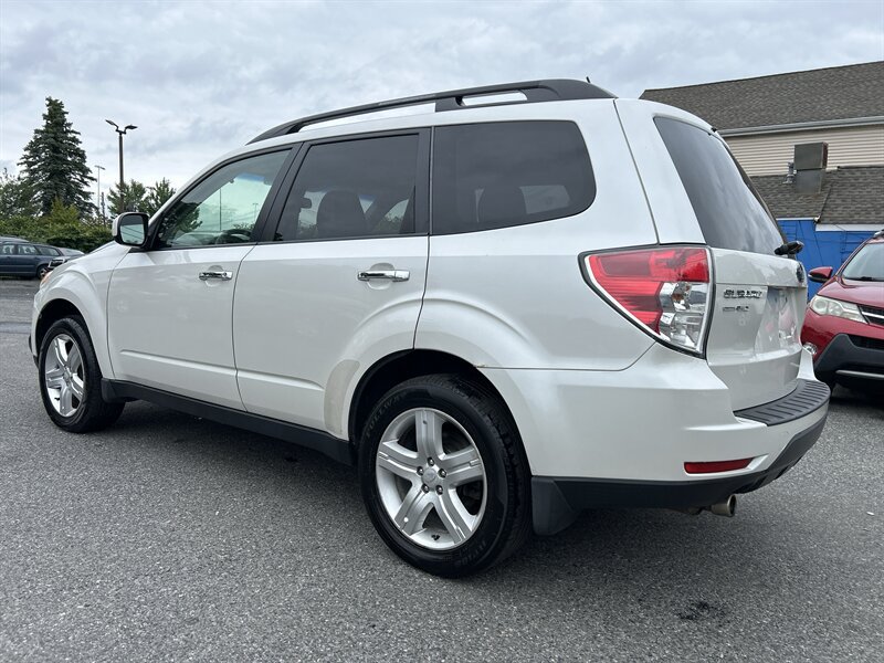 Used 2010 Subaru Forester 2.5X Limited AWD/4WD image 6