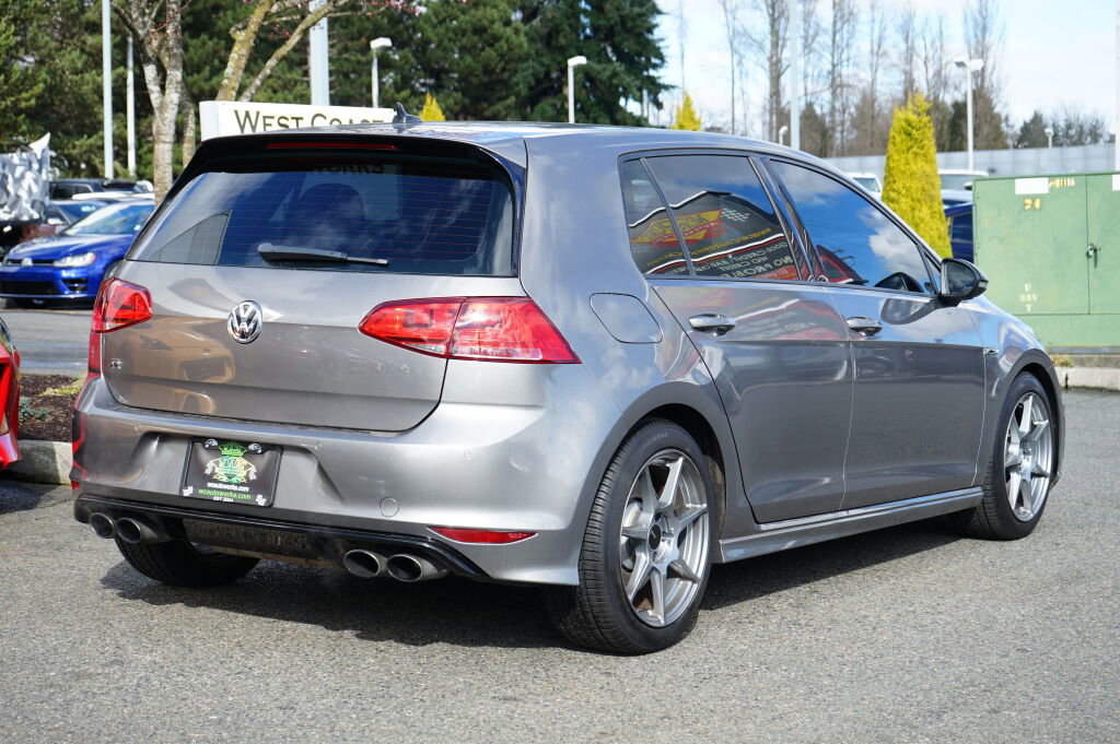 Used 2016 Volkswagen Golf R 4-Door image 6