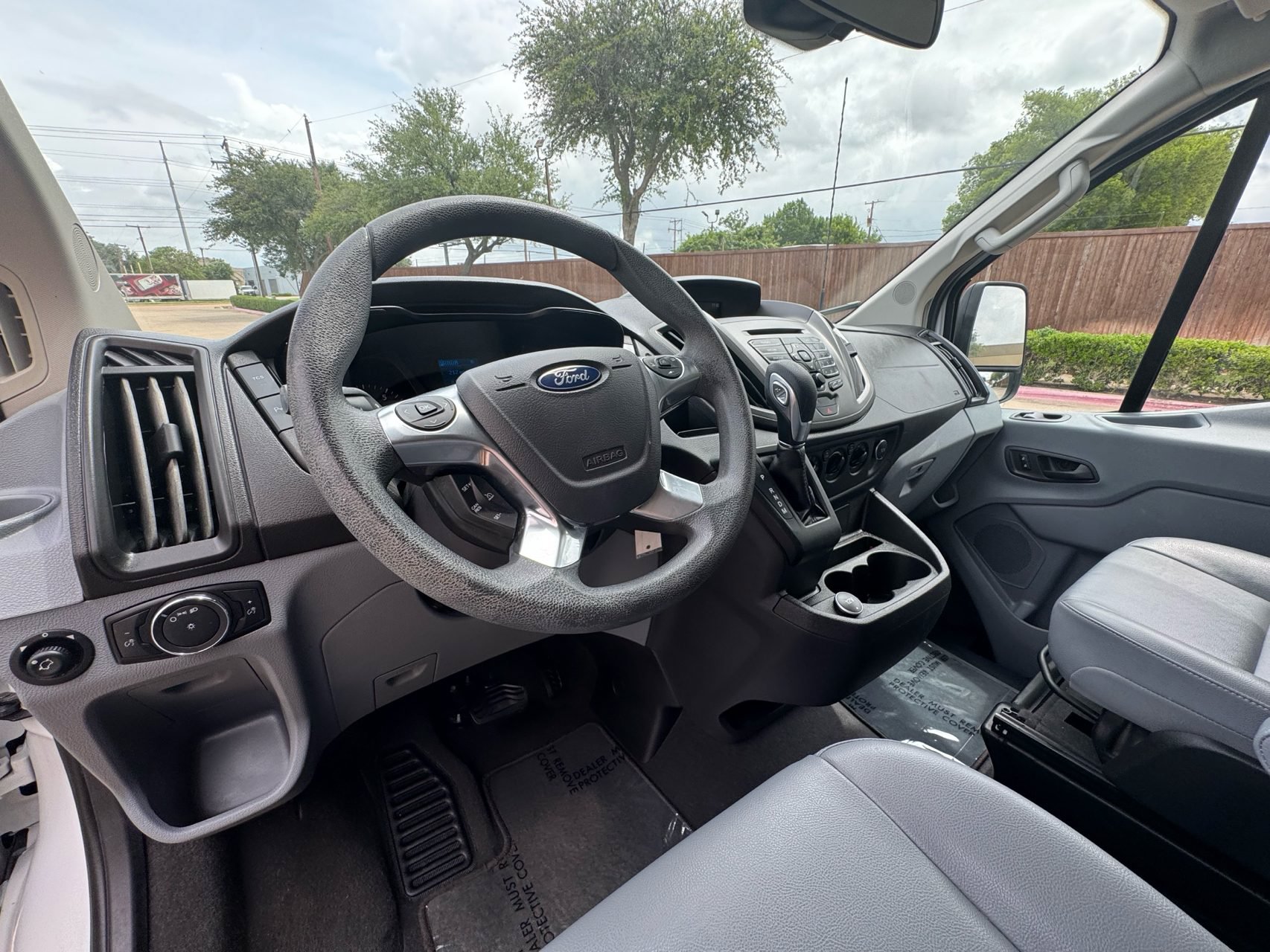 Used 2018 Ford Transit 150 XL RWD image 24
