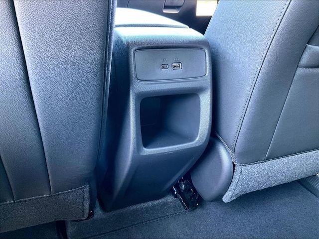 New 2026 Chevrolet Trax RS w/ Sunroof Package FWD image 17