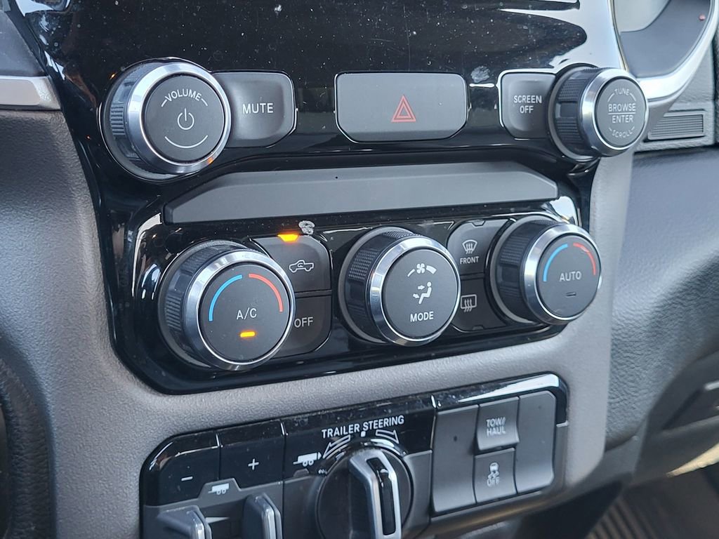 Used 2022 RAM 1500 Big Horn w/ Trailer Tow Group AWD/4WD image 14