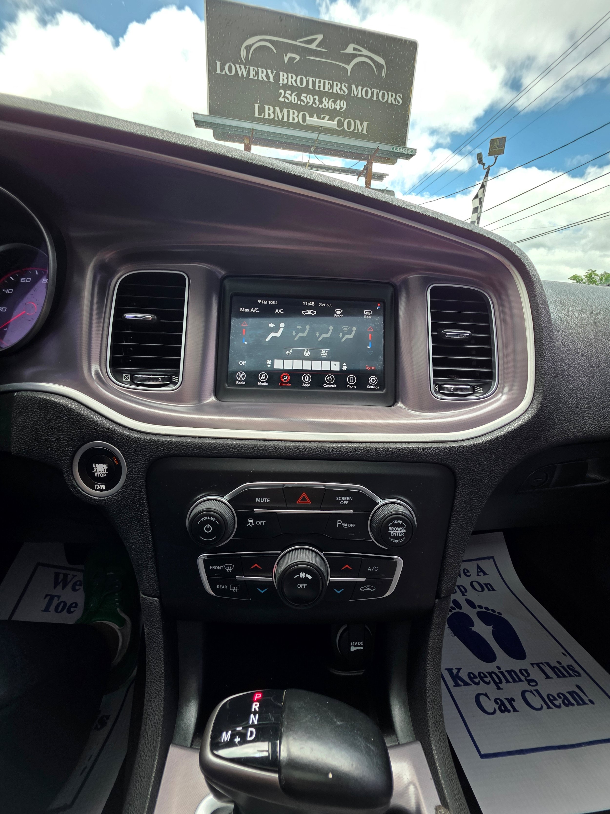 Used 2019 Dodge Charger SXT w/ Leather Interior Group RWD image 11