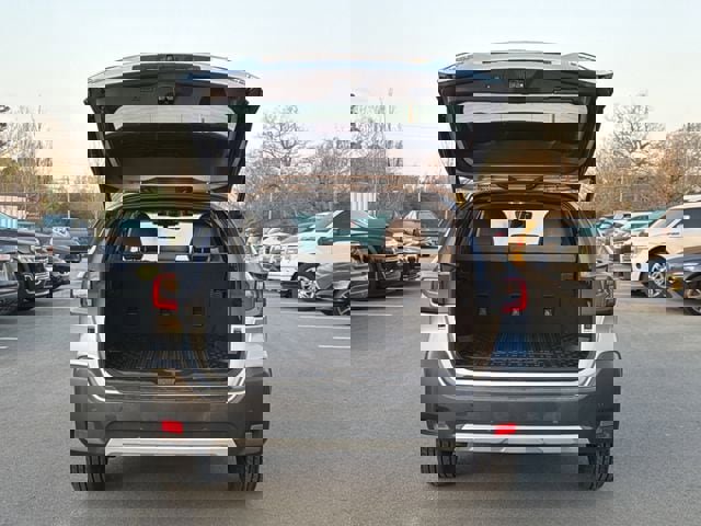 Used 2023 Subaru Outback Limited image 14