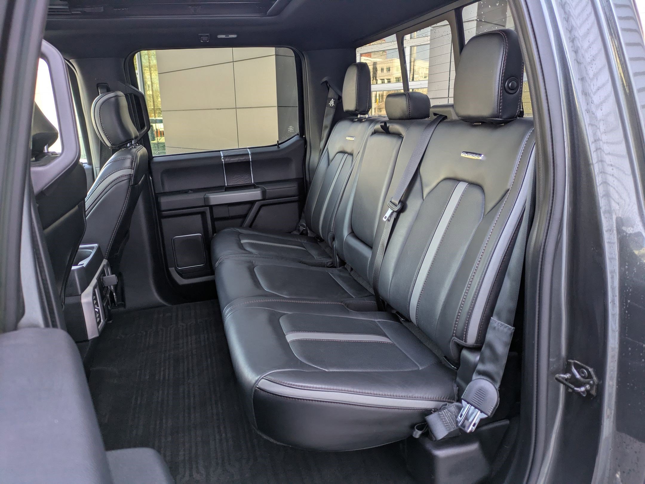 Used 2019 Ford F150 Platinum w/ Equipment Group 701A Luxury image 30