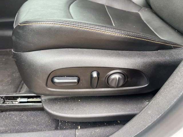 Used 2021 Chevrolet Equinox Premier image 11