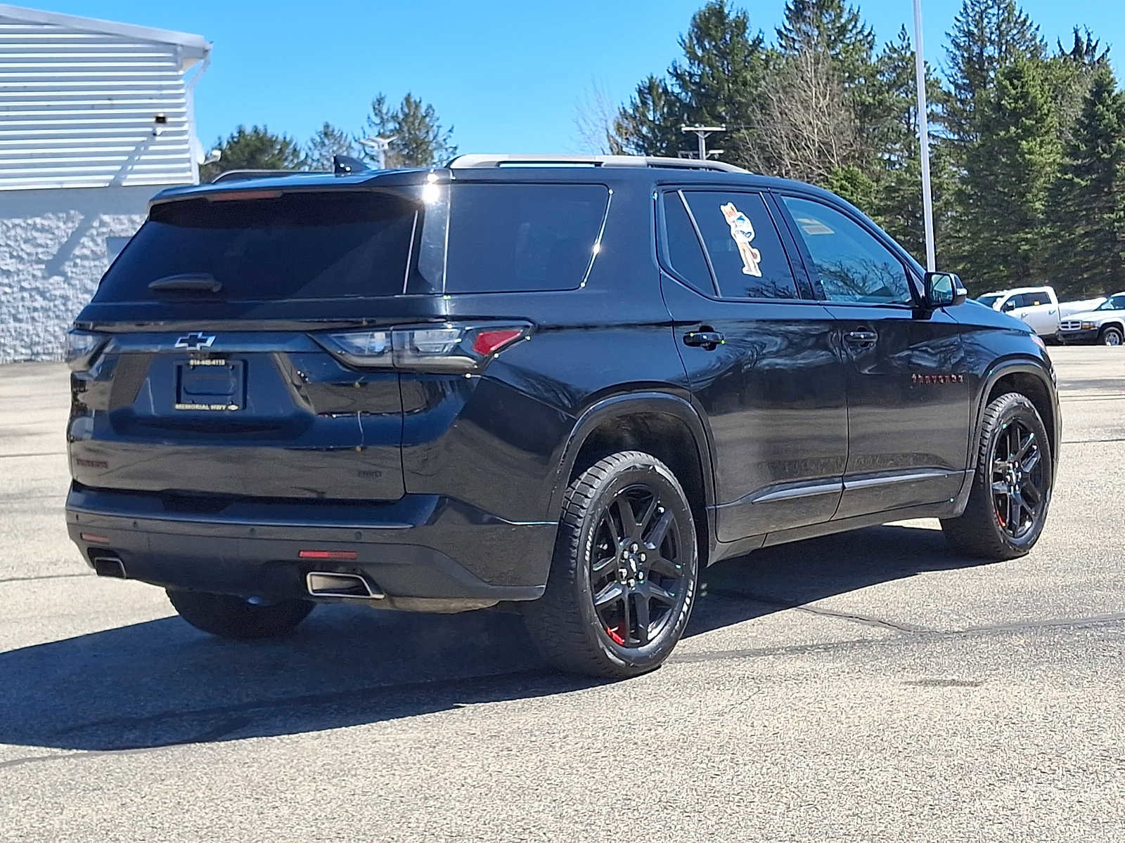 Used 2021 Chevrolet Traverse Premier w/ Redline Edition AWD/4WD image 7