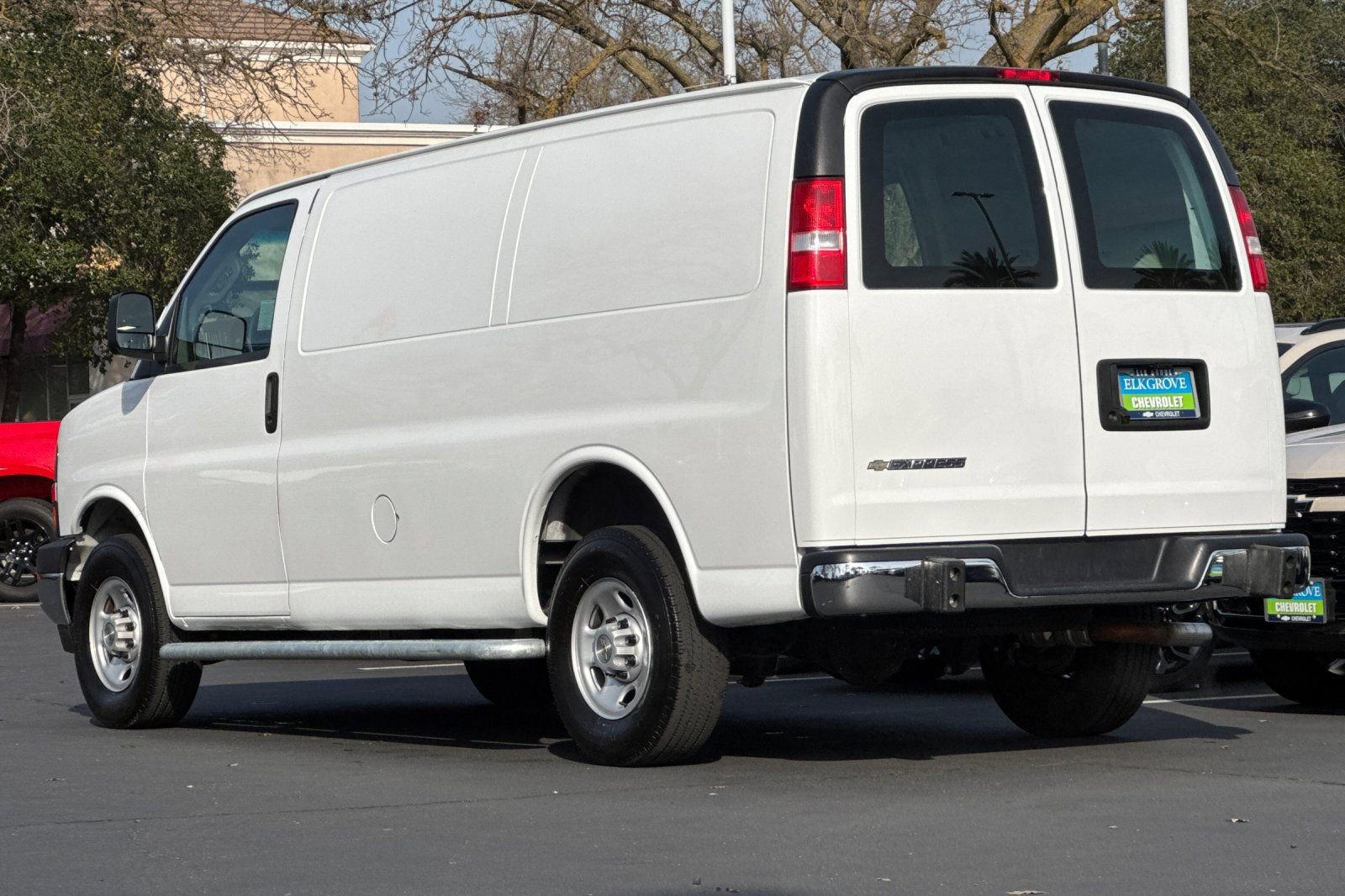 Used 2024 Chevrolet Express 2500 w/ Driver Convenience Package image 5