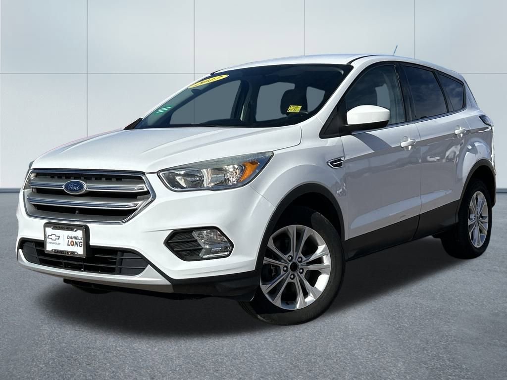 Used 2017 Ford Escape SE