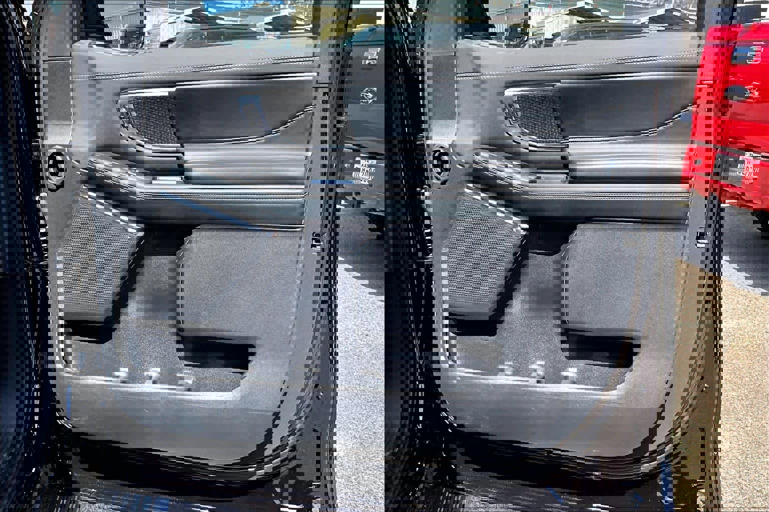 Certified 2025 Ford Expedition Platinum w/ Stealth Appearance Package image 23