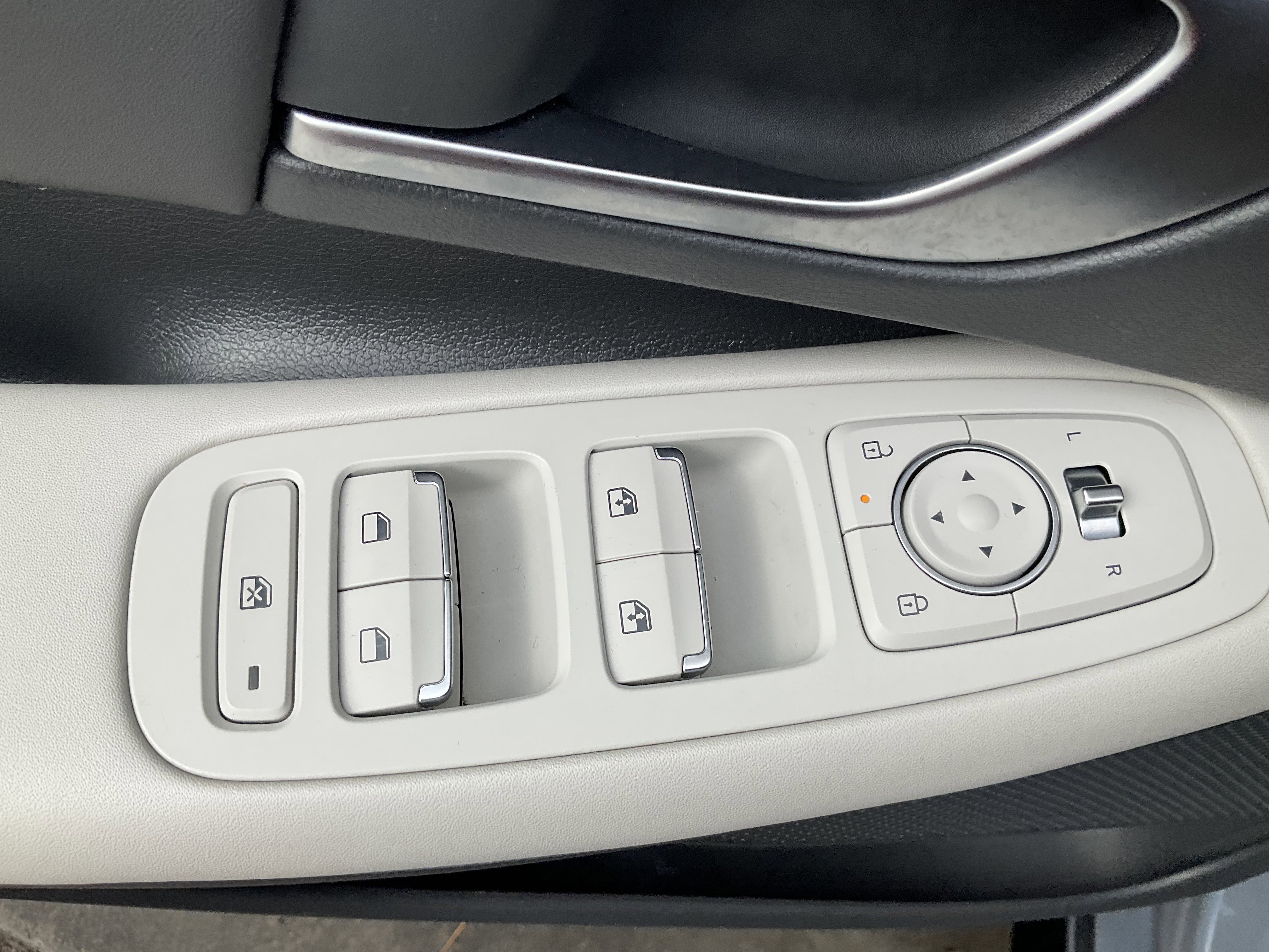 Used 2024 Hyundai Sonata SEL w/ Convenience Package image 27