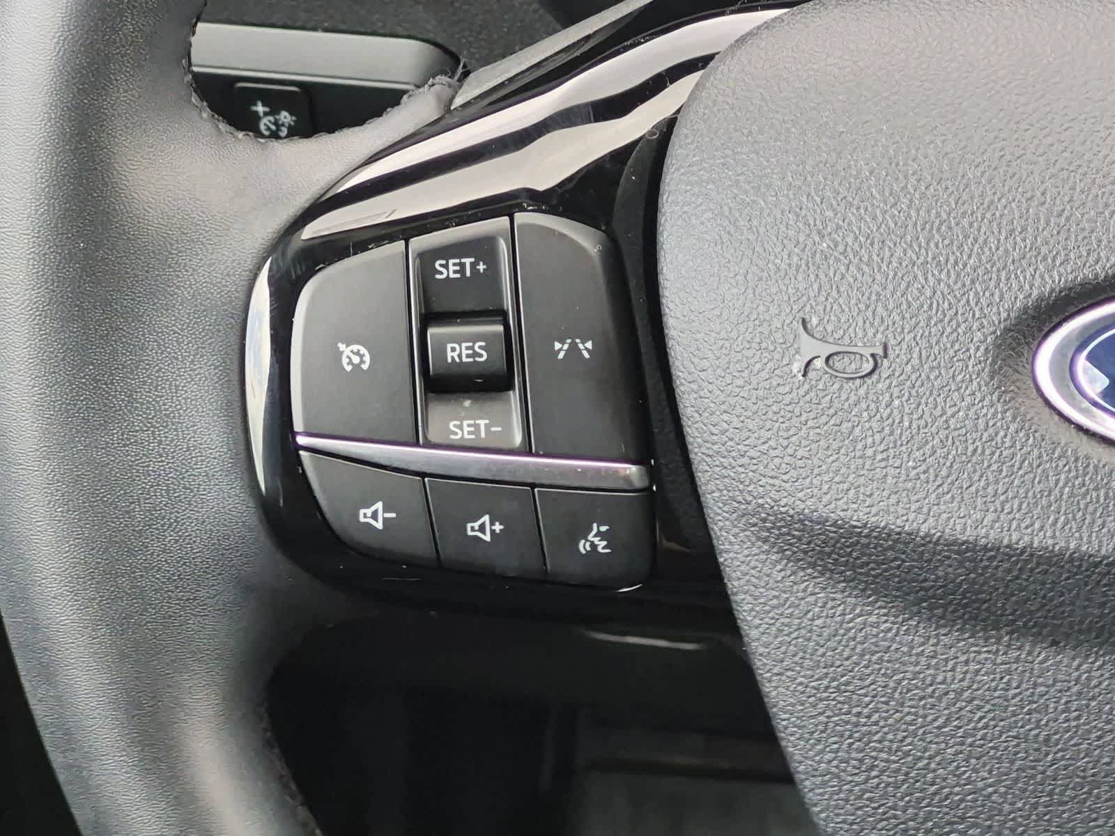 Used 2023 Ford Escape Active AWD/4WD image 23