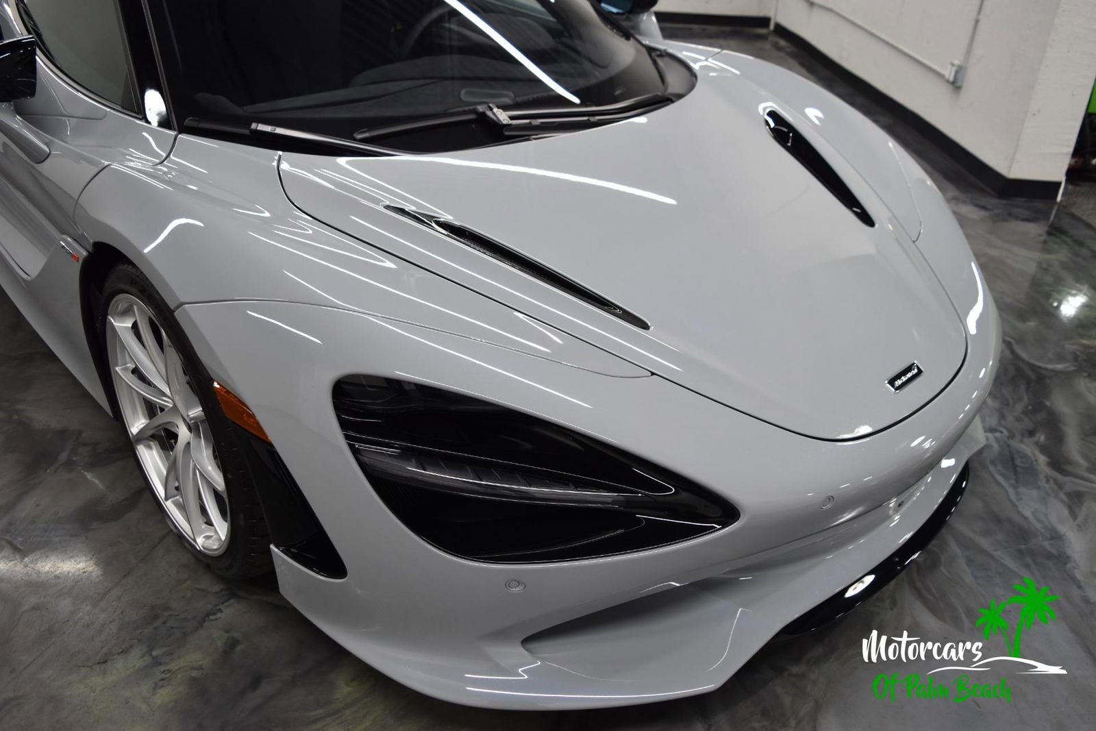 Used 2025 McLaren 750S image 47