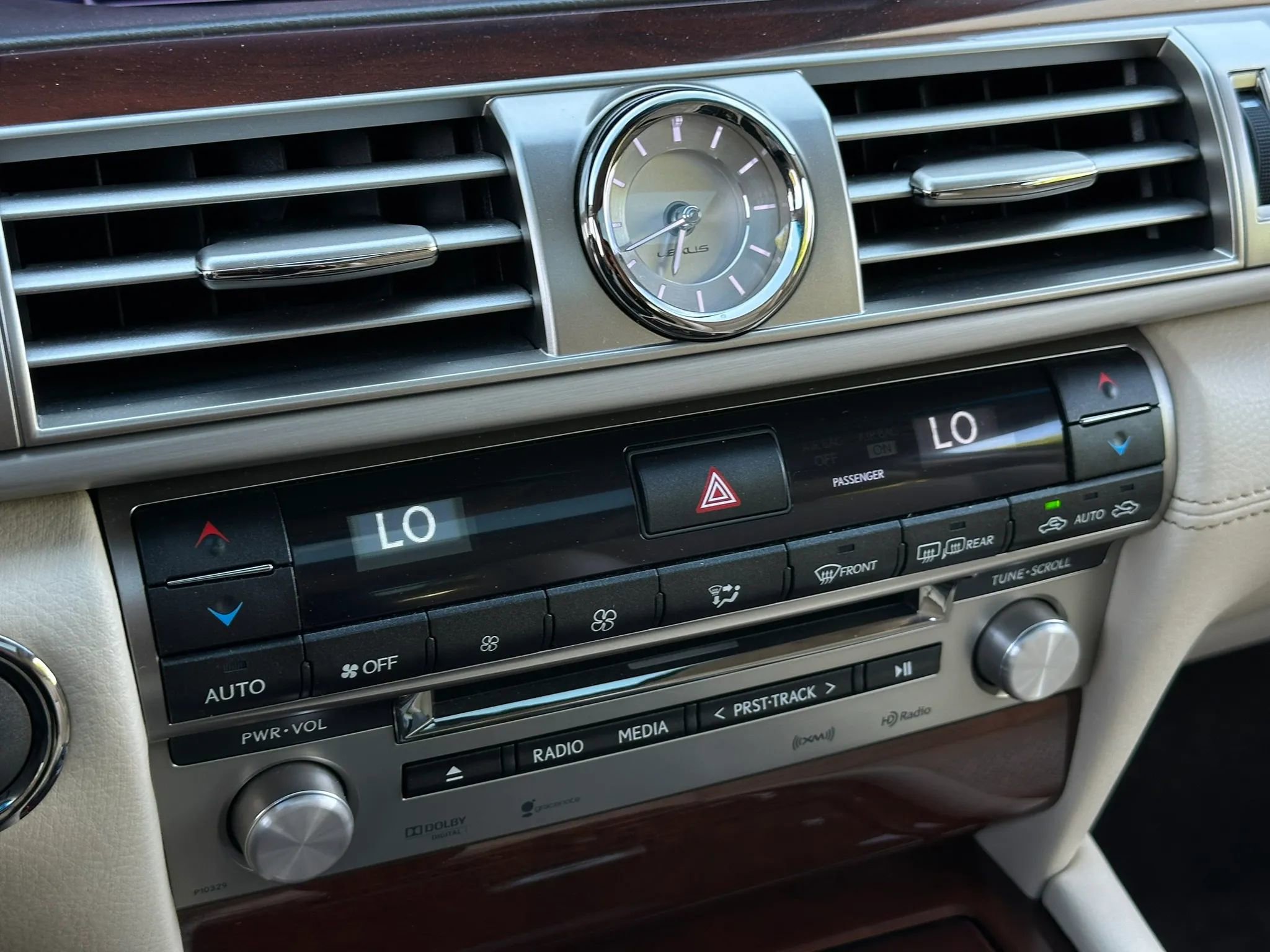 Used 2013 Lexus LS 460 w/ Comfort Pkg RWD image 37
