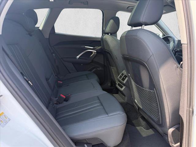Certified 2025 Audi Q5 Premium w/ Convenience Package AWD/4WD image 18