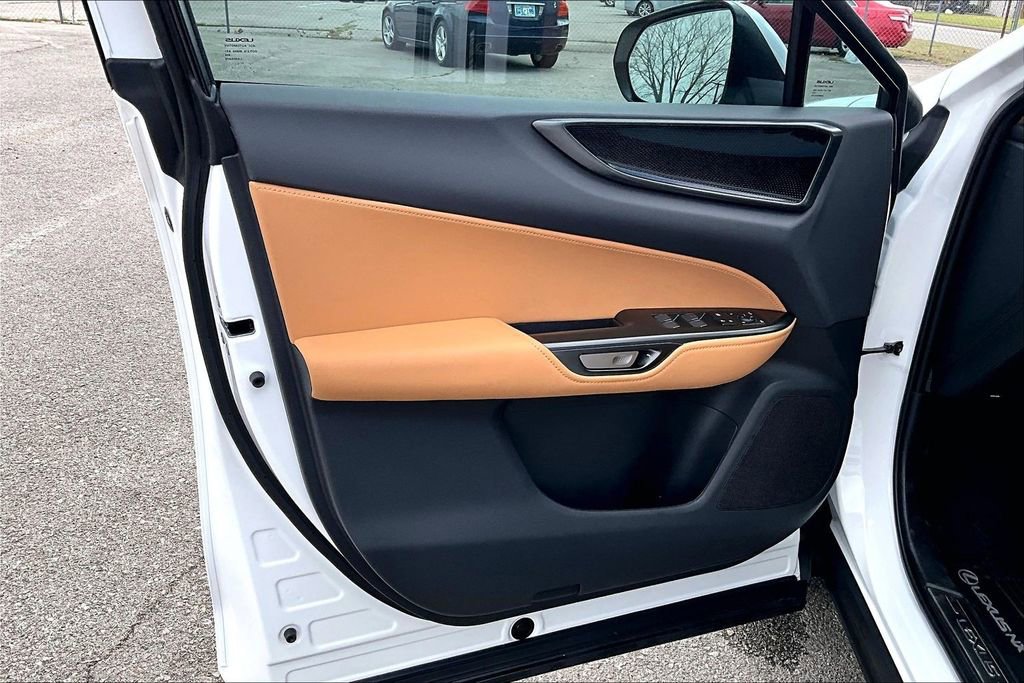 Used 2026 Lexus NX 350 350 Base w/ Accessory Package (Z1) image 24