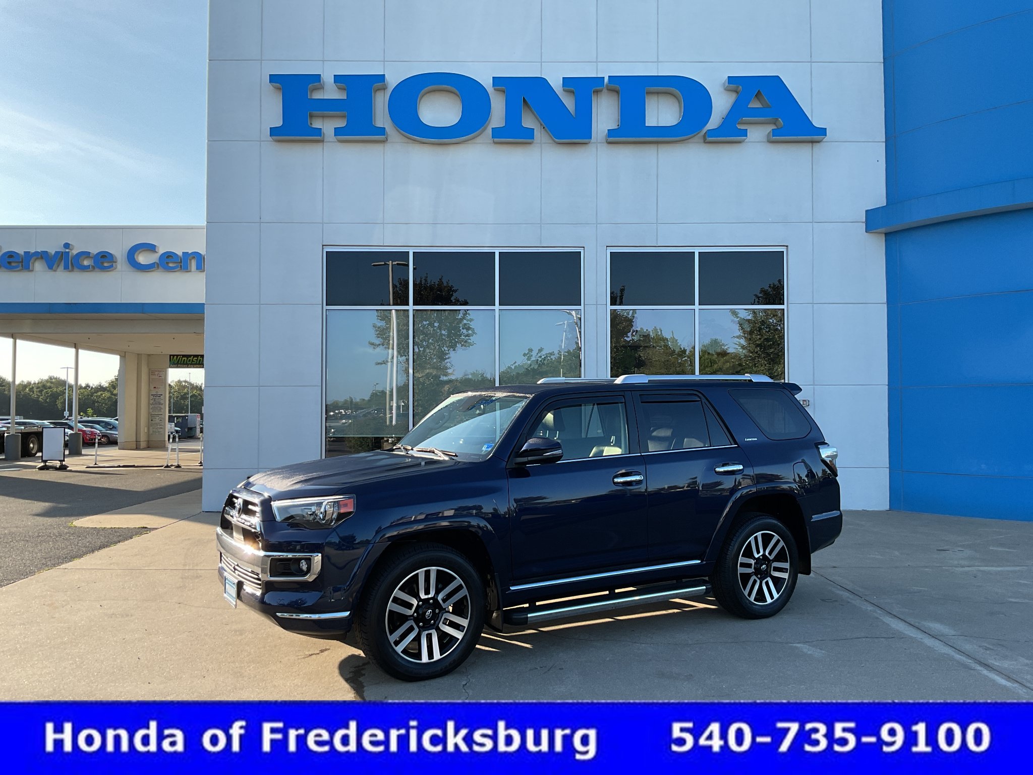Used 2023 Toyota 4Runner Limited AWD/4WD image 1