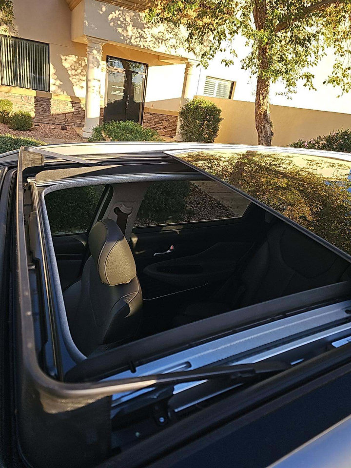 Used 2019 Hyundai Santa Fe AWD image 21