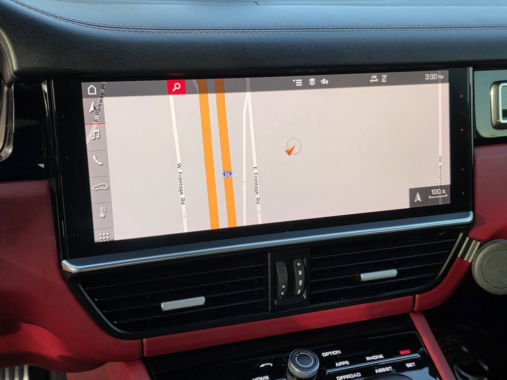 Used 2021 Porsche Cayenne GTS image 26