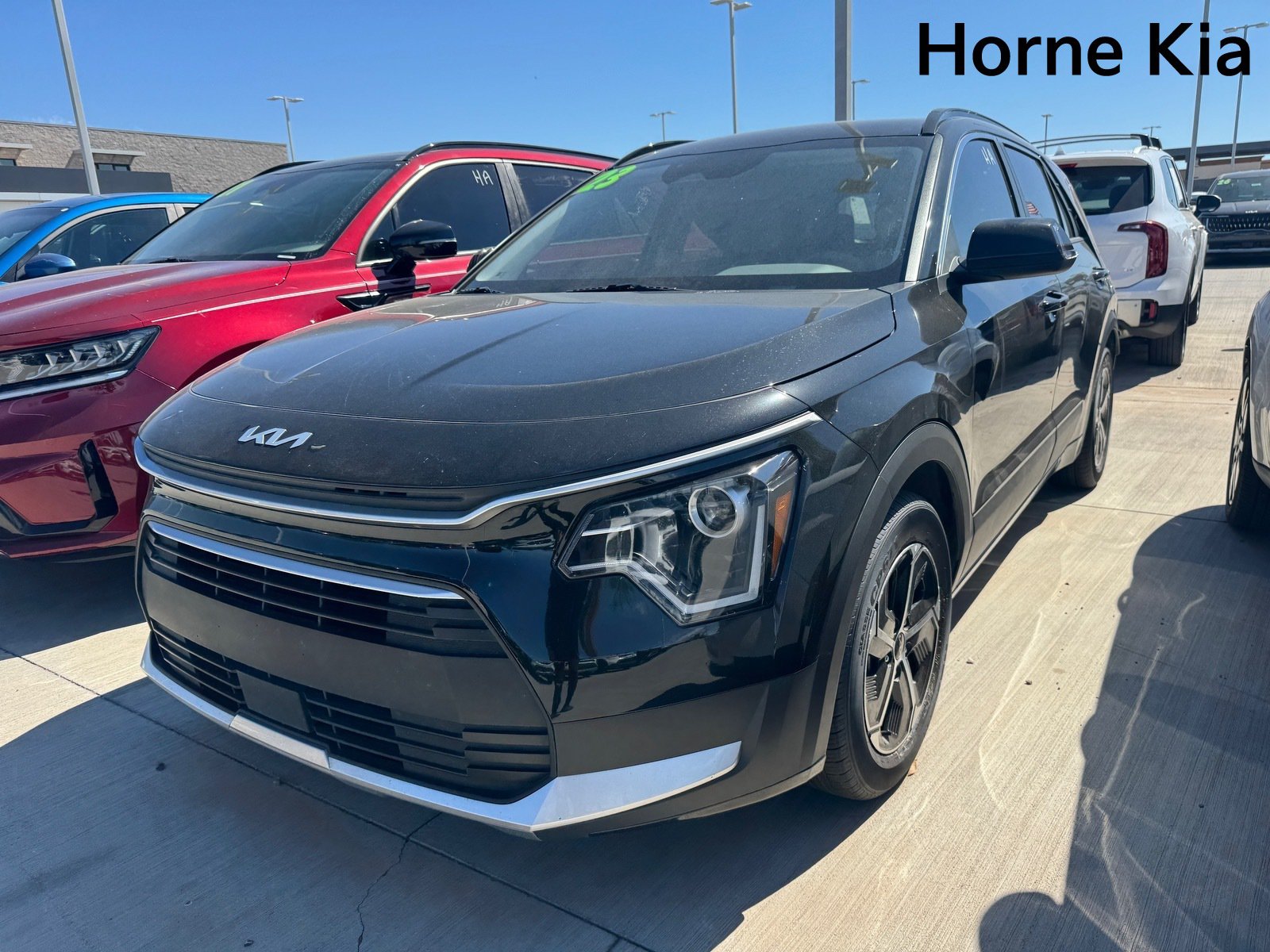 Certified 2023 Kia Niro EX FWD image 2