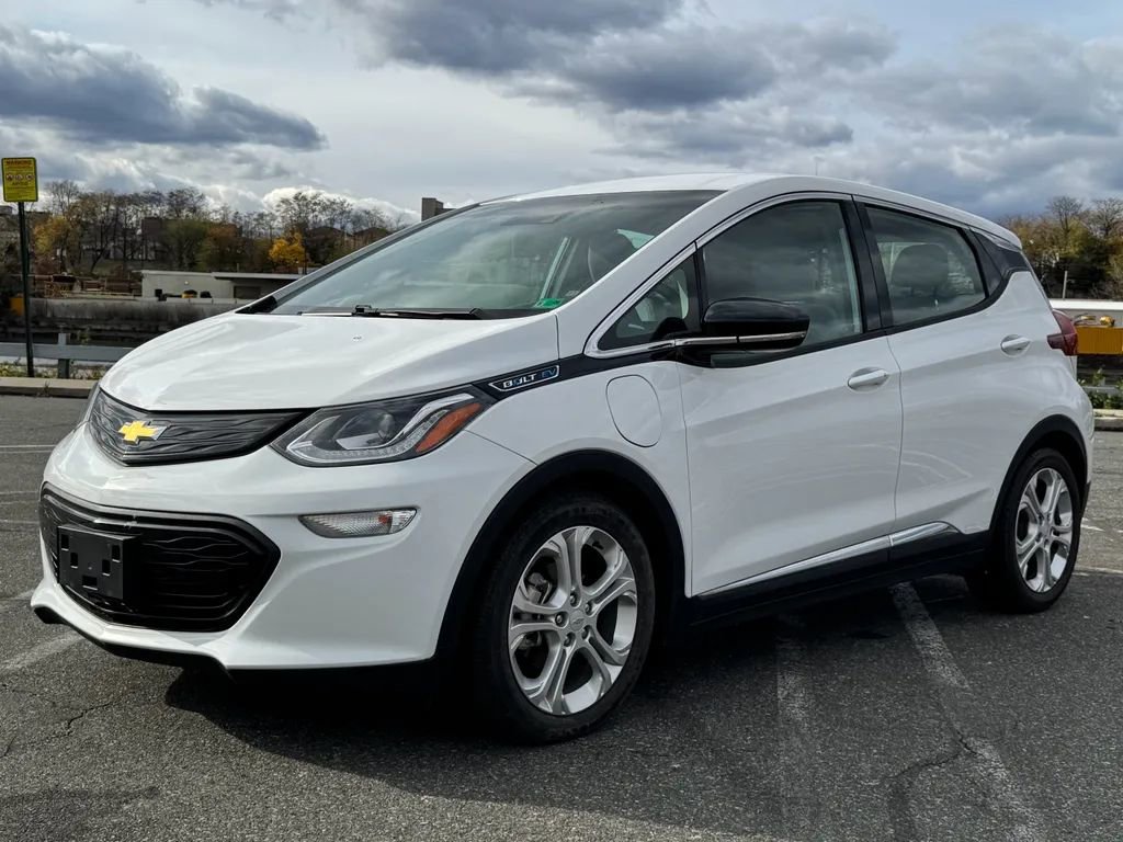 Used 2020 Chevrolet Bolt LT image 3