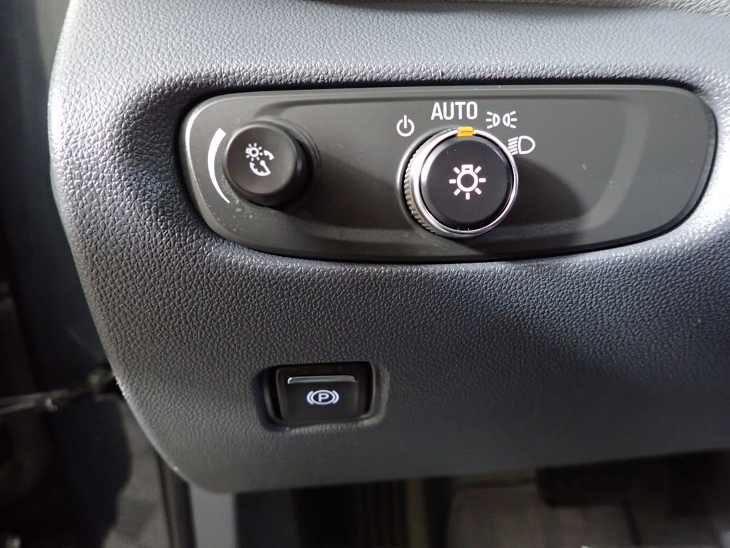 Used 2019 Chevrolet Blazer LT image 27