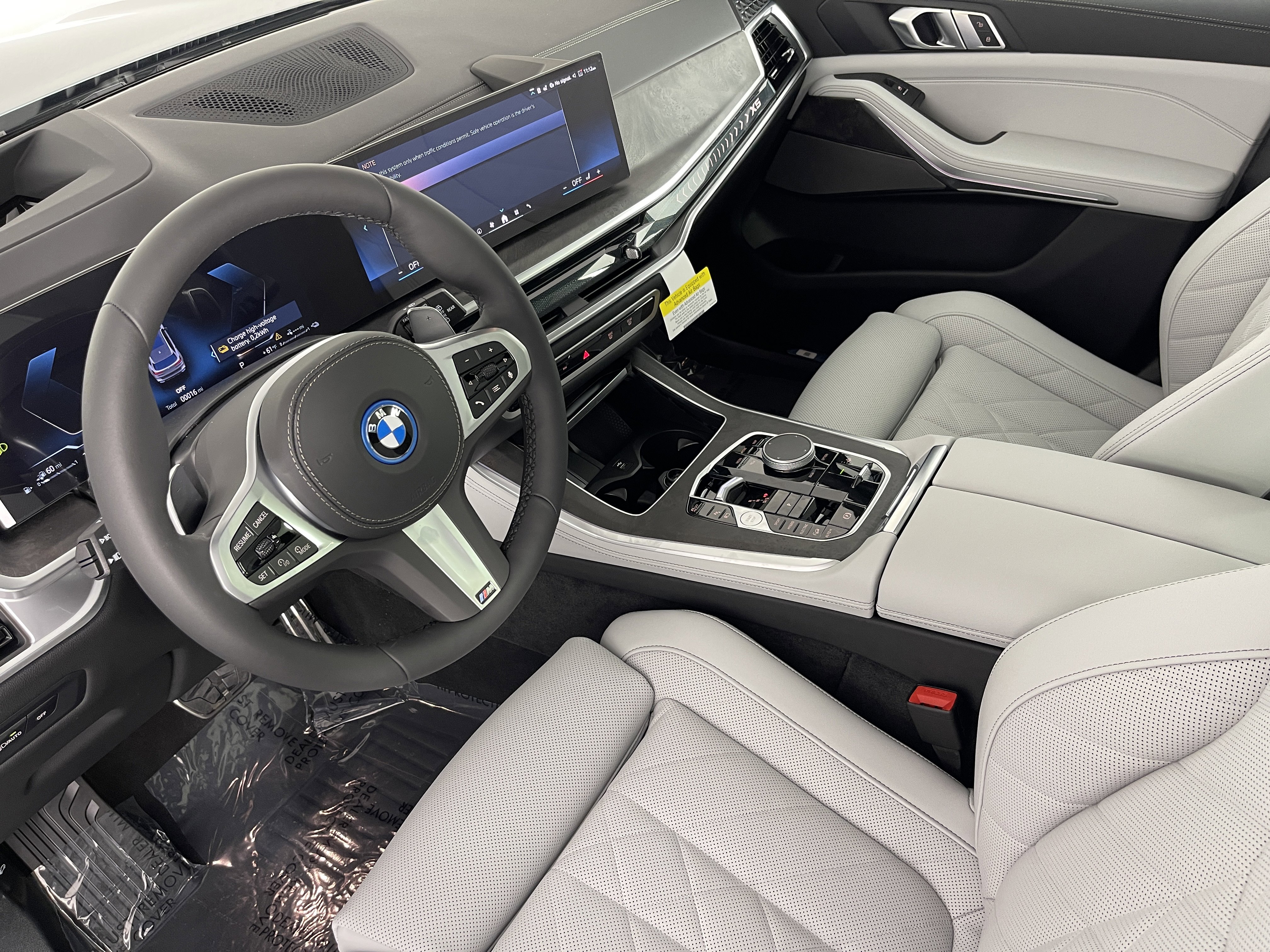 New 2026 BMW X5 xDrive50e w/ M Sport Package image 5