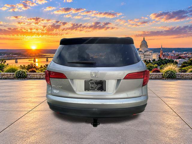 Used 2017 Honda Pilot LX image 5