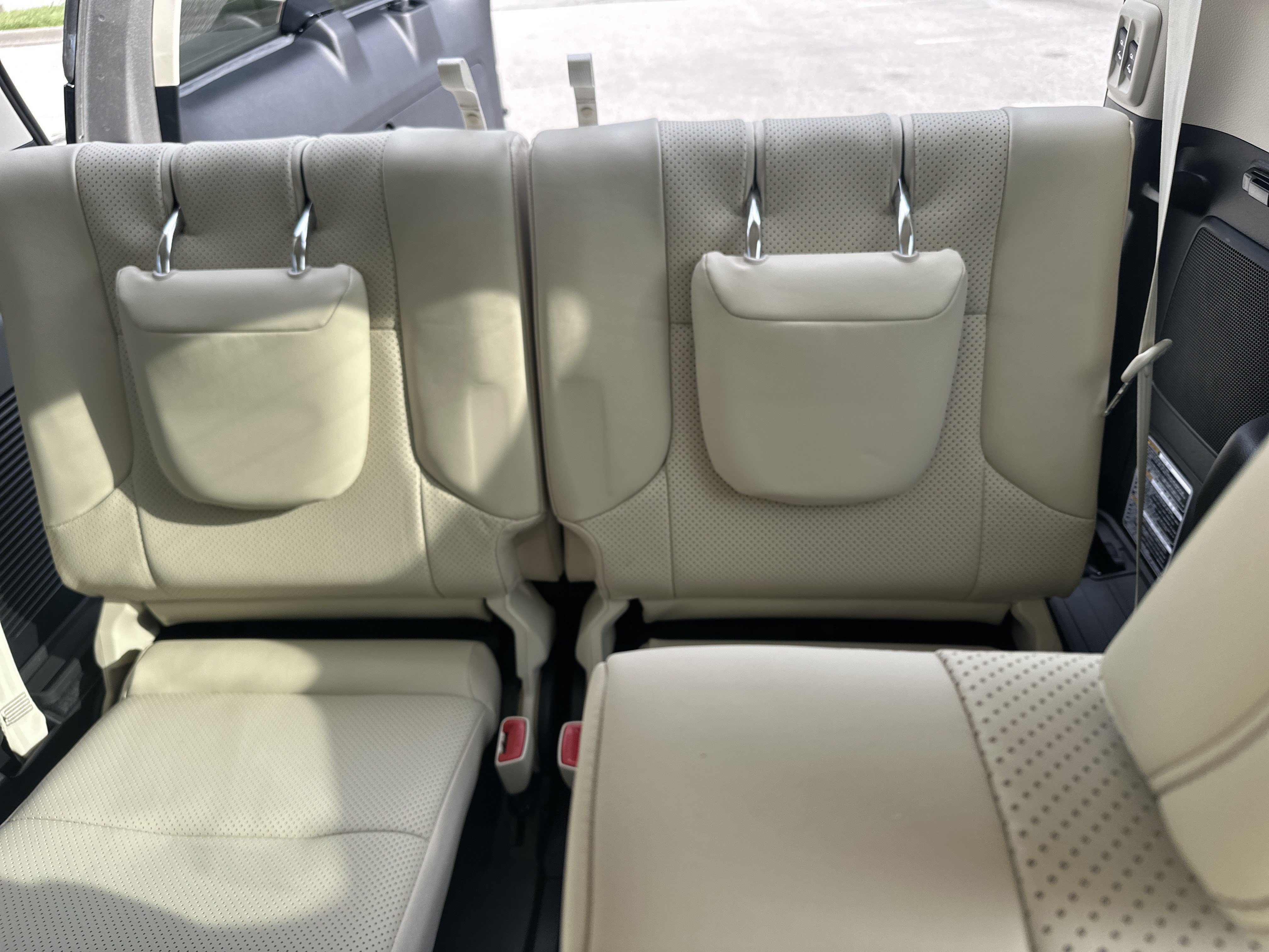Certified 2023 Lexus GX 460 Luxury w/ Sport Design Package AWD/4WD image 32