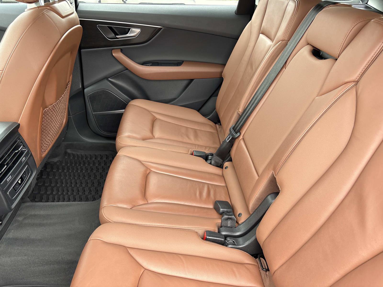 Used 2022 Audi Q7 Premium Plus w/ Premium Plus Package image 33