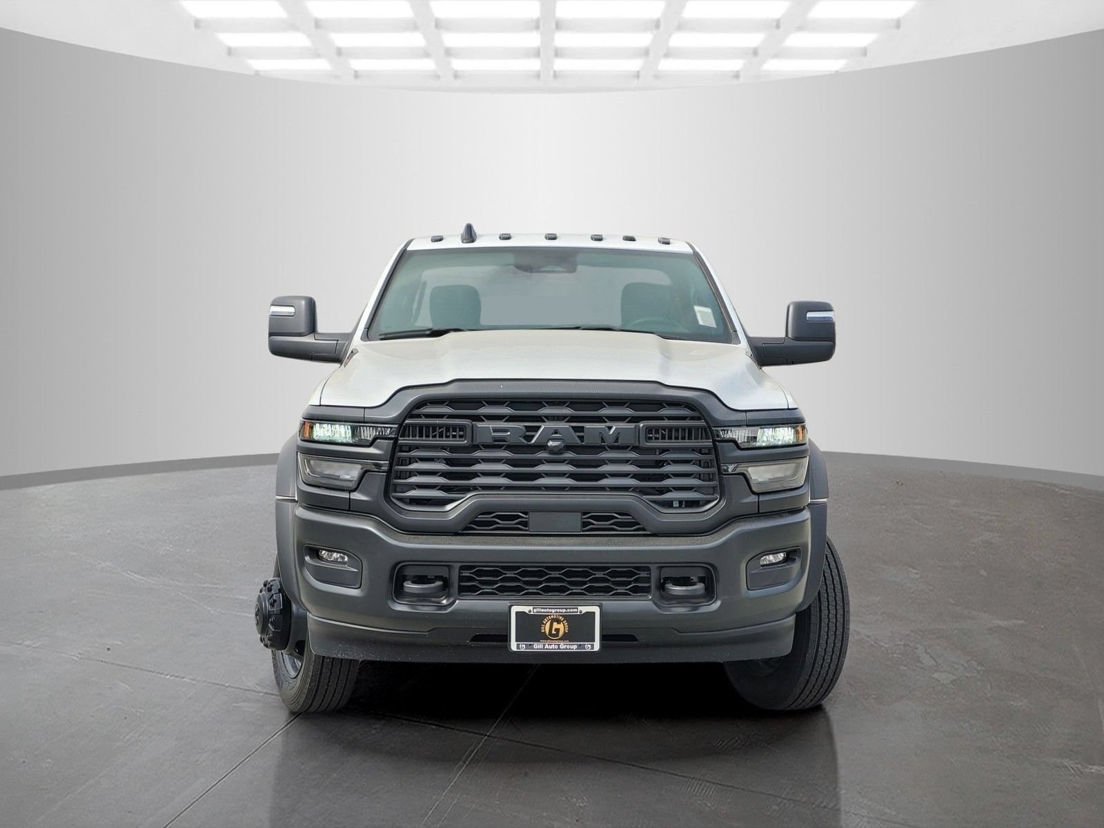 New 2026 RAM 4500 Tradesman AWD/4WD image 3