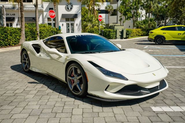 Used 2021 Ferrari F8 Tributo image 37